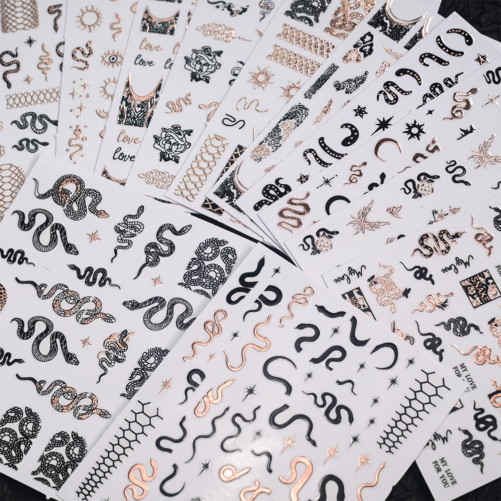 12 pz Hot Stamping Modello Del Serpente Adesivi Per Unghie Hollow Oro Rosa Pelle di Serpente Decalcomanie Per Unghie Di Lusso Serpente Curvo Cthulhu Manicure Decor
