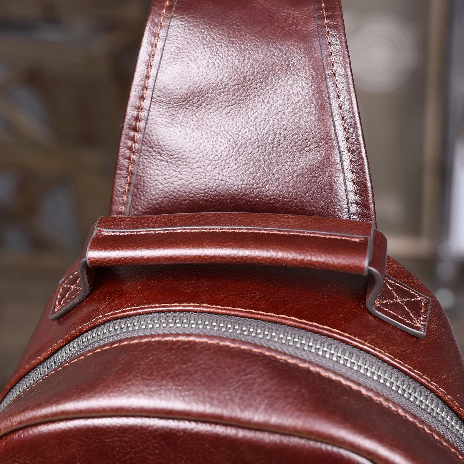 S.WORKER Herren-Umhängetasche aus hochwertigem, pflanzlich gegerbtem Leder, lässige Mode-Brusttasche – Detail 27