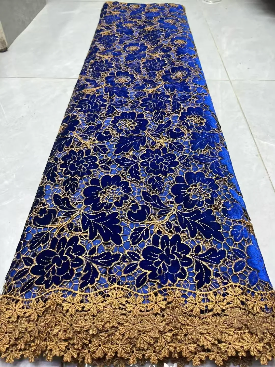 

African French Velvet Lace Fabric Lace Luxury Celebrant Worthy Nigerian Velvet Lace Fabrics Embroidered For Weddng Dress Sewing