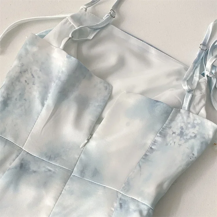 甘いホットガールブルーサテンプリントショートドレス女性の夏のスクエアカラースリムフィットマーメイドドレスファッション女性服