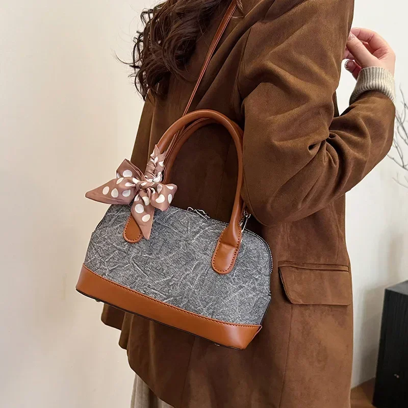 

2025 New Version! High-End Niche Crescent Underarm Bag - Roomy & Stylish, Easy To Match All Outfits, Must-Have for Fashionistas