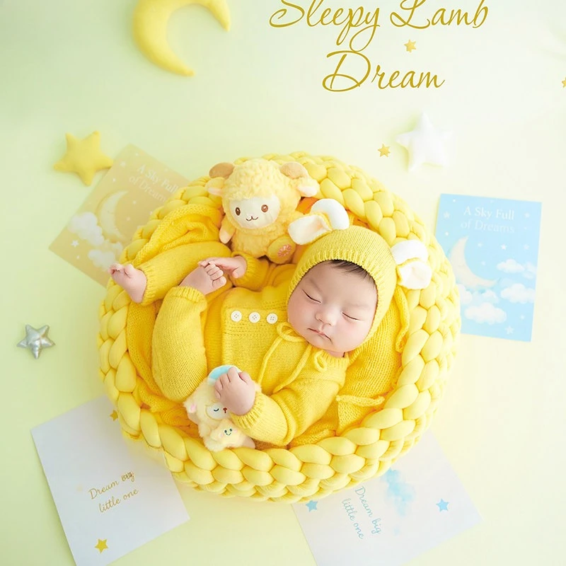 Newborn Photoshoot Props for Baby Photography Yellow Theme Set Cute Handmade Knitted Outfit with Poser Sheep Doll Decors Prop