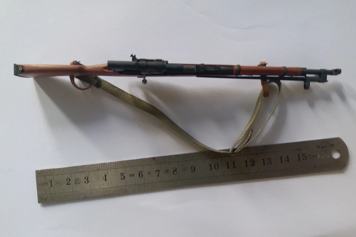 Arma de juguete serie 1:6 de la Segunda Guerra Mundial, pistola de madera maciza de Metal hecha a mano M1944, Rifle de francotiramiento Mosin-Nagant, modelo de pistola de montaje para figuras de acción