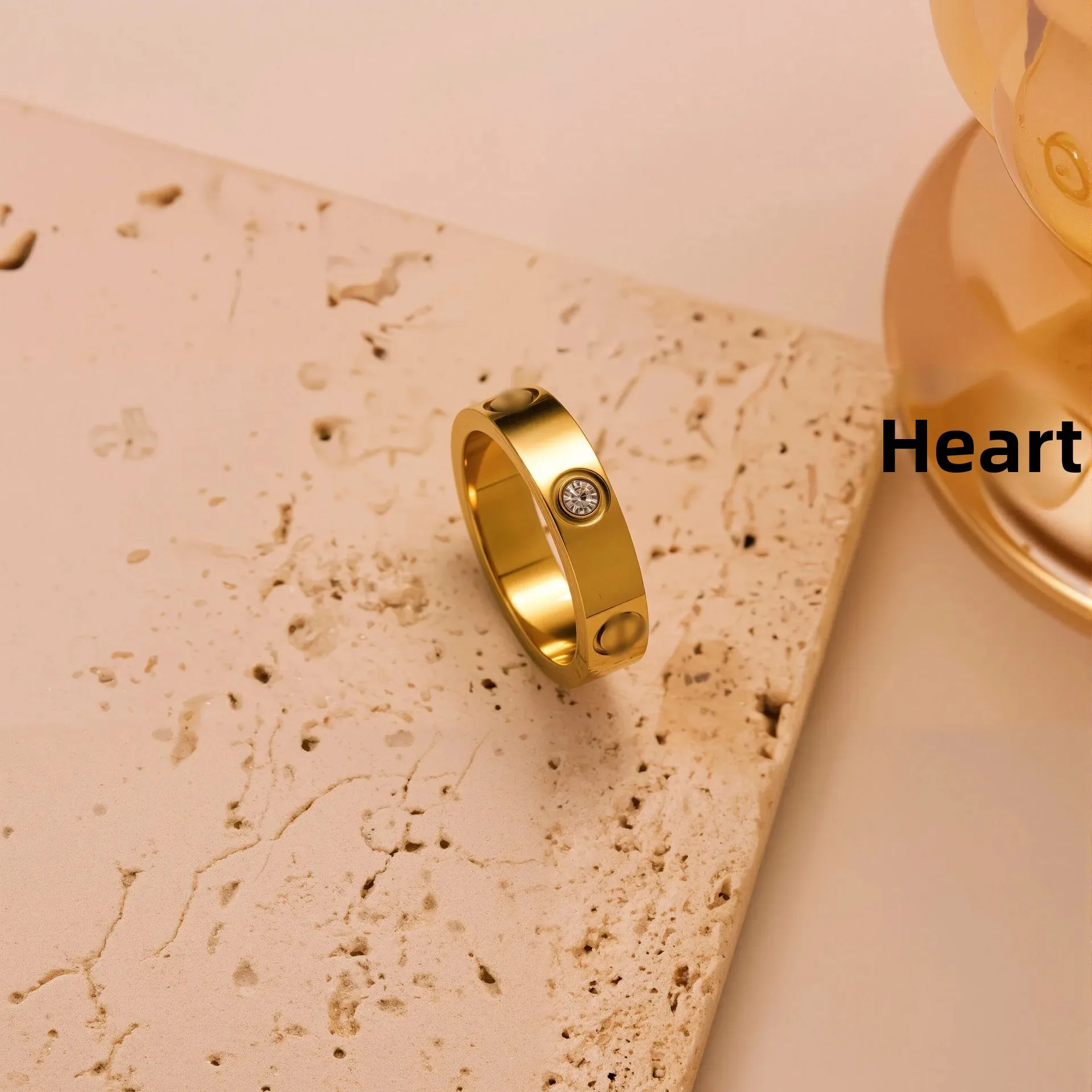 خاتم ذهبي عيار 18 قيراط من الفولاذ التيتانيوم ثلاثي الماس مبسط بشكل أنيق وبسيط وعصري وإكسسوارات الأصابع