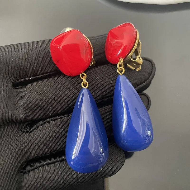 Vintage Two Color Teardrop Resin Clip On Earrings Red Blue Contrast French Hong Kong Style Women Non Pierced Jewelry