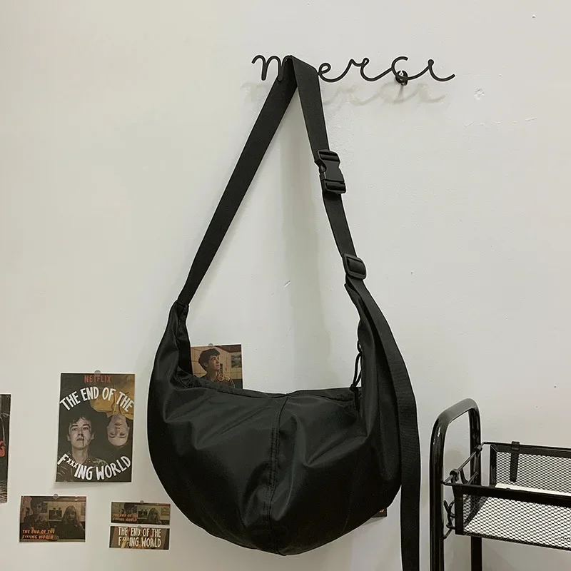 2023 New nylon large-capacity bag, cross-body bag for campus students, jiaozi bag, casual shoulder bag and shoulder ba