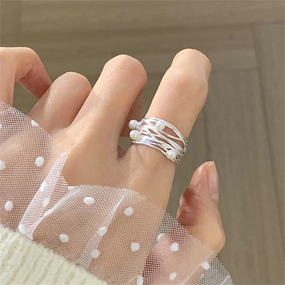 Ring mit geometrischen Linien und Perlenimitat für Damen, schlicht, unregelmäßig, breiter Rand, offener Ring, Schmuck für den täglichen Gebrauch – Detail 2
