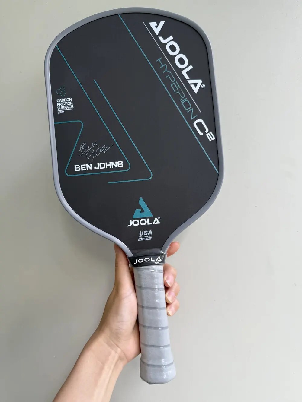 

Genuine JOOLA T700 Pickleball Paddle USAPA Approved Carbon Fiber Lightweight Frosted Surface Rackets Professional Game Supplies