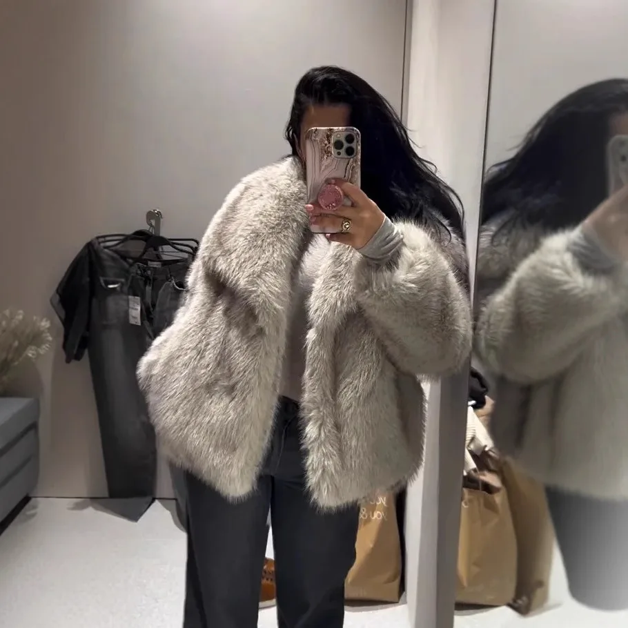 Women's Faux Fur Coat Autumn Winter Long Sleeve Ladies Turn Down Collar Fur Coat Buttons Casual Loose Bomber Jacket for Female