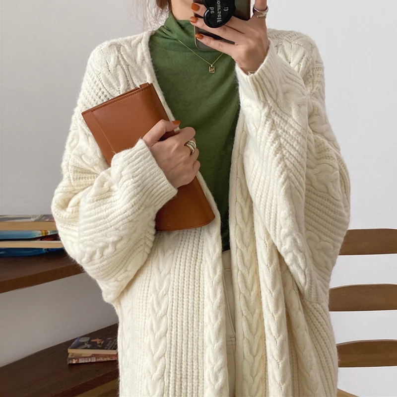 シックな秋冬厚く暖かいロングカーディガンセーター女性のバットウィングスリーブ V ネックニットアウターレトロ怠惰なスタイルストライプ柄