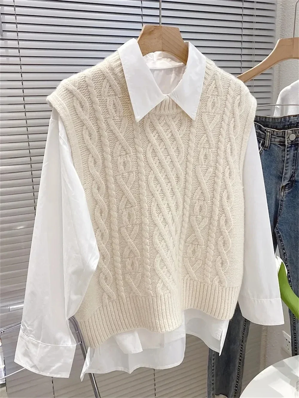 Spring Autumn Twist Knitted Loose Sleeveless Pullover Korean Fashion Women\'s Sweater Vest New Leisure Sleeveless Knitted Vest