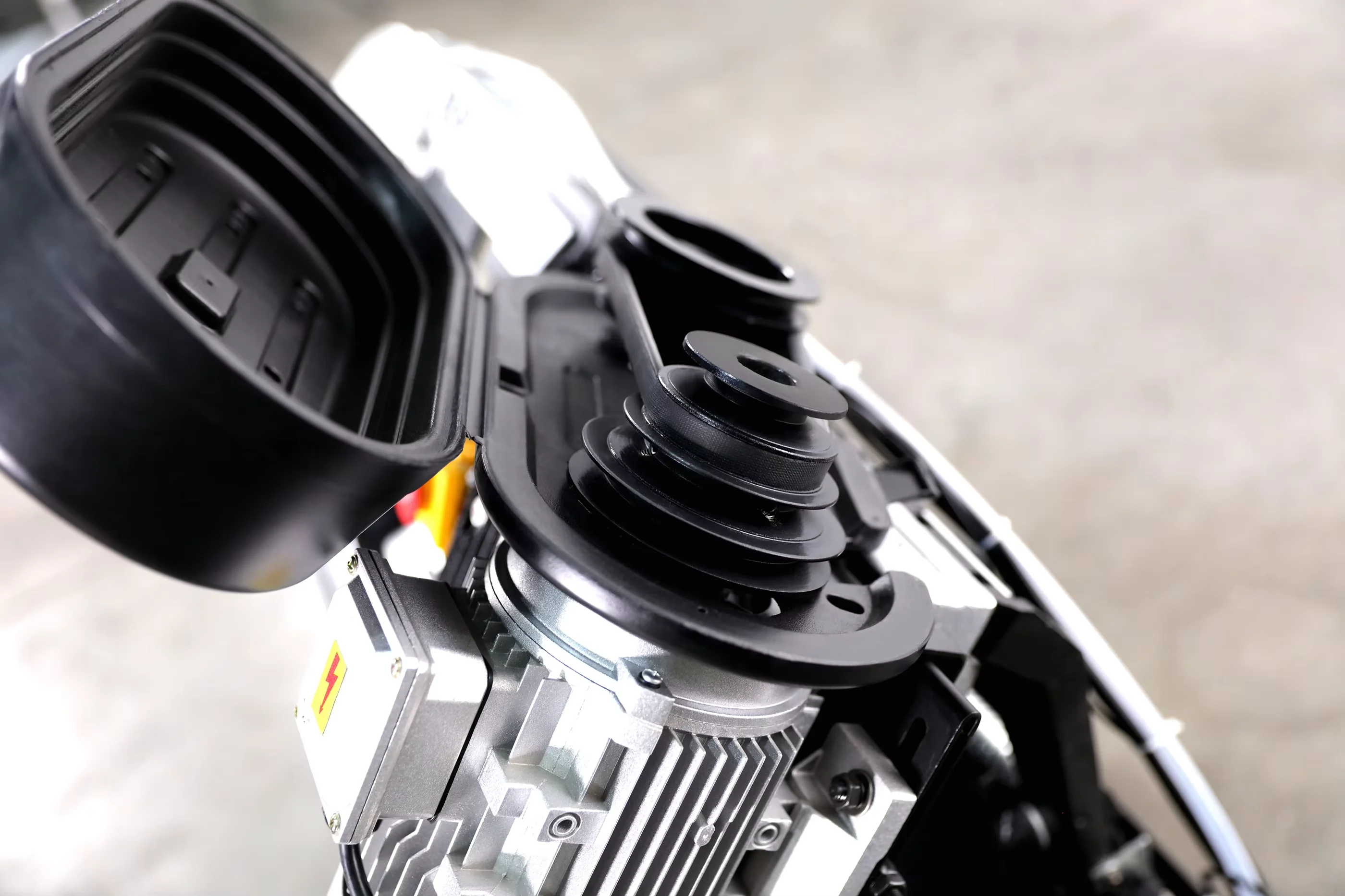 Micro Steel Horizontal Sawing Machine Metal Band Sawing Machine BR-200