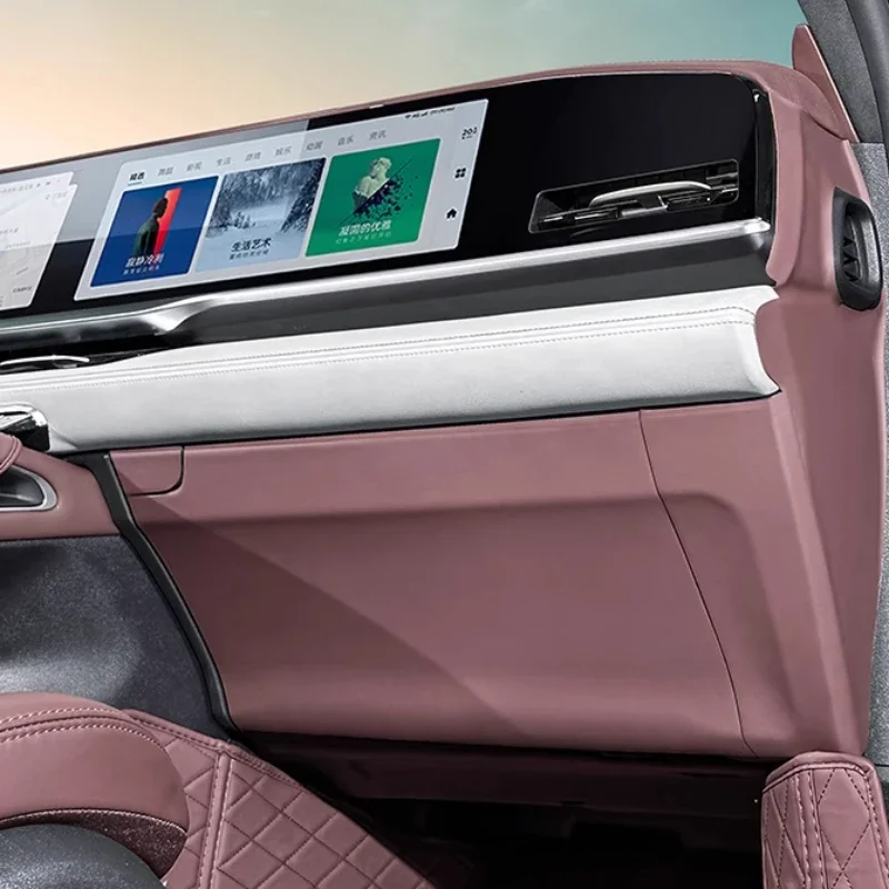 

For GEELY Monjaro KX11 Xingyue L Co-pilot Anti-kick Pad Original Car Color Glove Box Anti-scratch Protective Pad Accessories