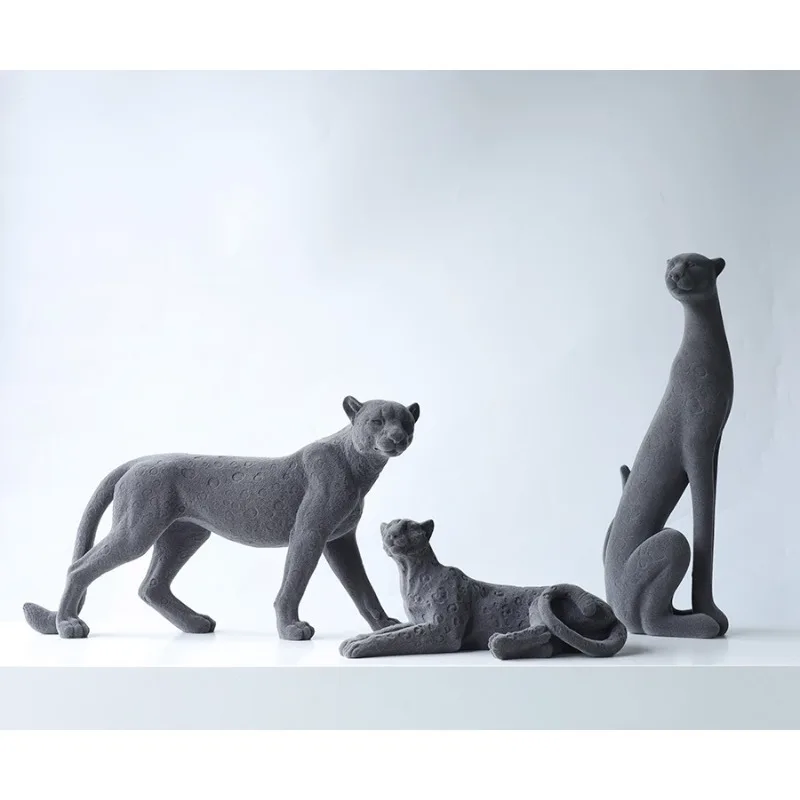 Modern light luxury creative abstract home office living room handicrafts, resin flocking ornaments animal lion ornaments