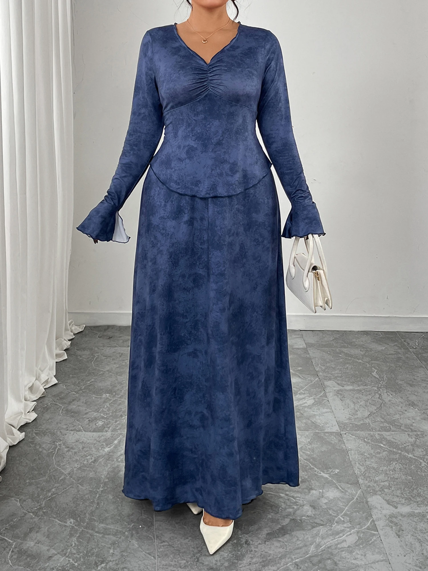 レディース秋服プラスサイズフレア長袖Vネックジャカード柄フィットトップスと伸縮性ウエストロングスカートセット