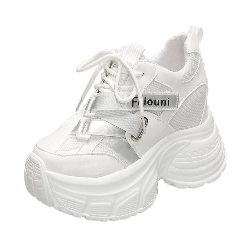 

The 2025 New Retro Women Shoes Autumn Platform Shoe Casual Sneakers Versatile Fashion Designer Shoes High Quality Women Sneakers