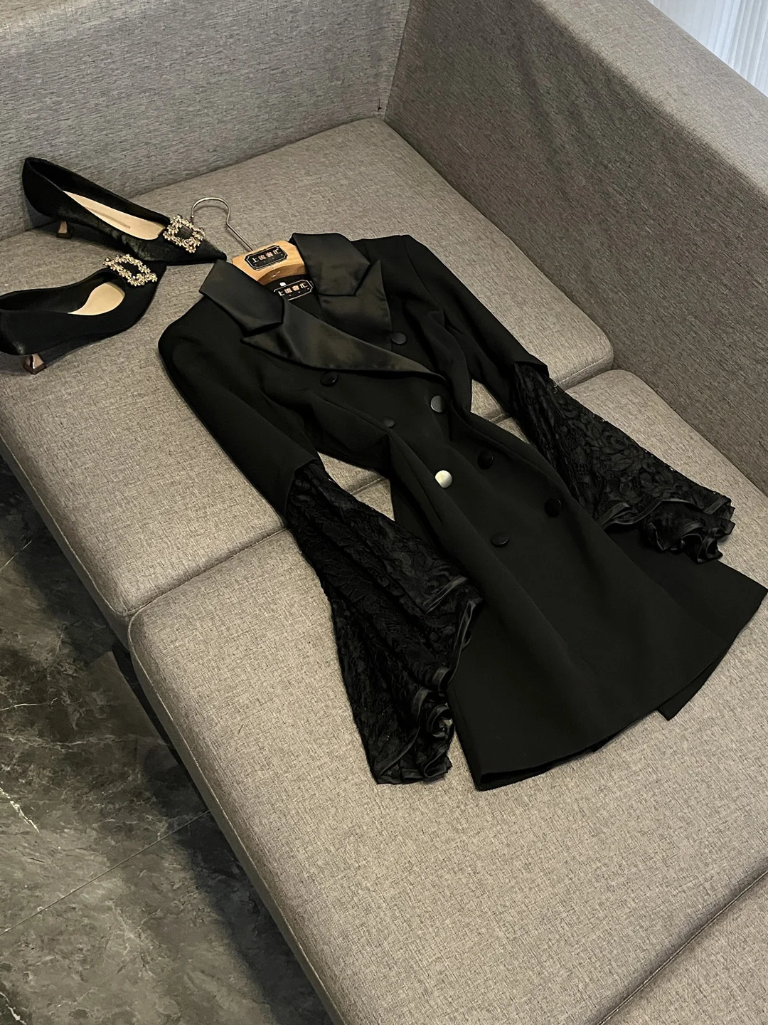 

Black Fashionable Small Suit Jacket Women's Design Sensation Summer New Arrival European Style Long Sleeve Office Wear