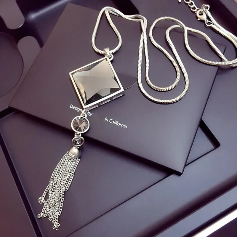 Women Pendant Necklaces Drop Long Paragraph Sweater Chain Decorative Crystal Necklace Pendant