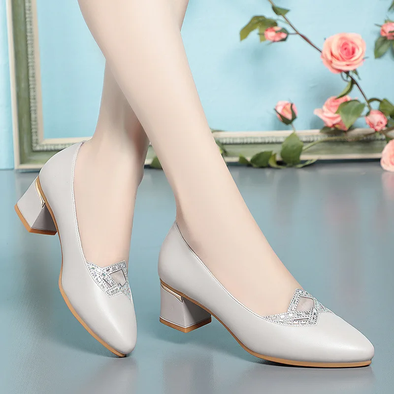 

Women Fashion Light Weight Wedge Heel Comfort Spring Autumn Lady Casual Sweet Home & Outside Black Leather Pumps Mom Shoes