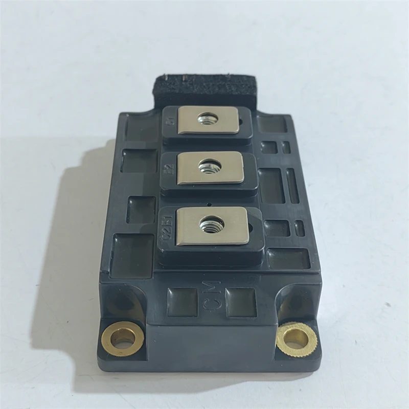 Módulo elevador de CM200DY-24H