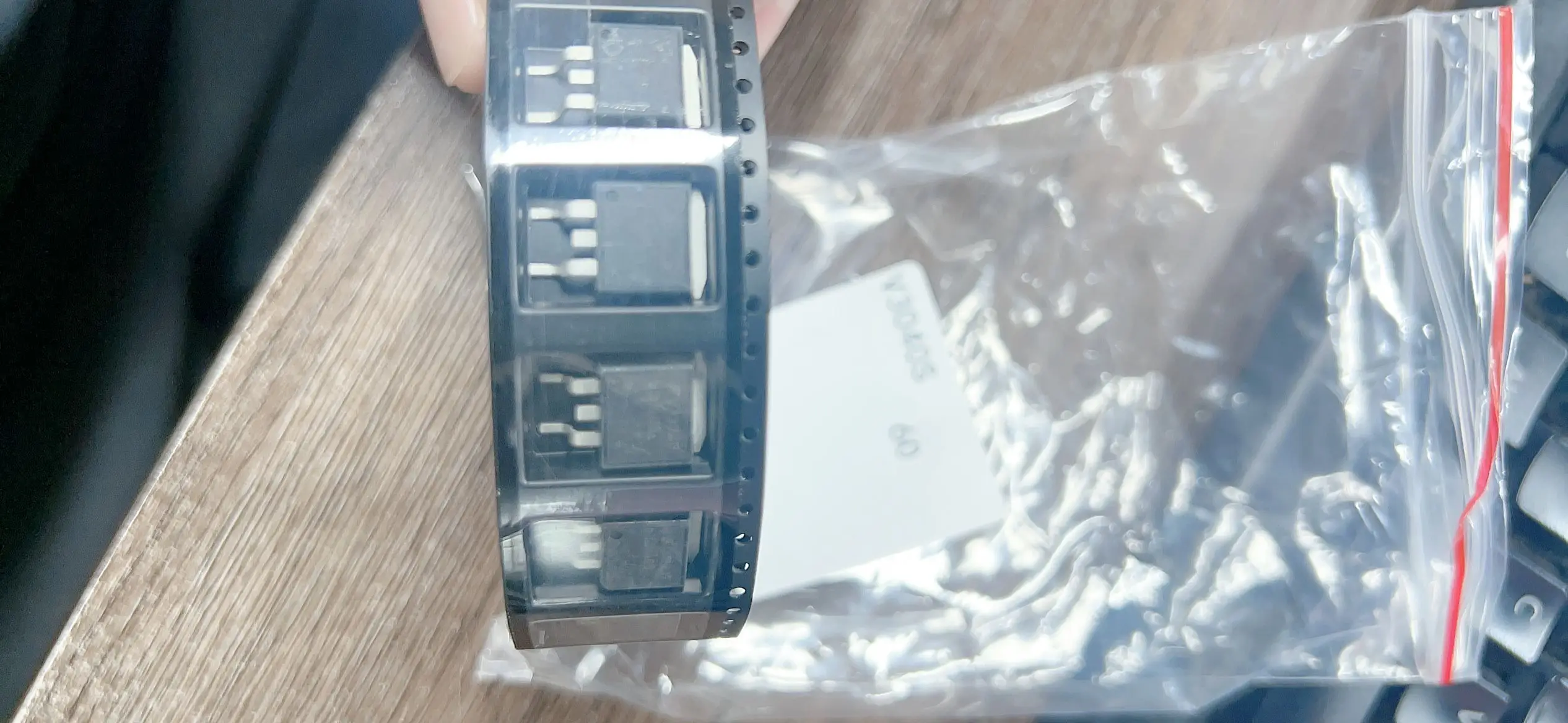 V3040S car computer board ignition tube IC circuit chip genuine in stock        10PCS -1 lot