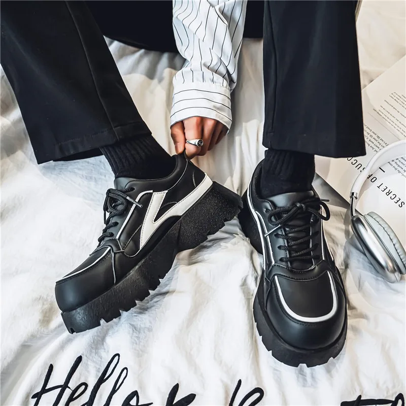 

2025 модная новая удобная и нишевая мужская повседневная мужская обувь в стиле ретро с большой головкой на толстой подошве для внешней одежды, мужская обувь