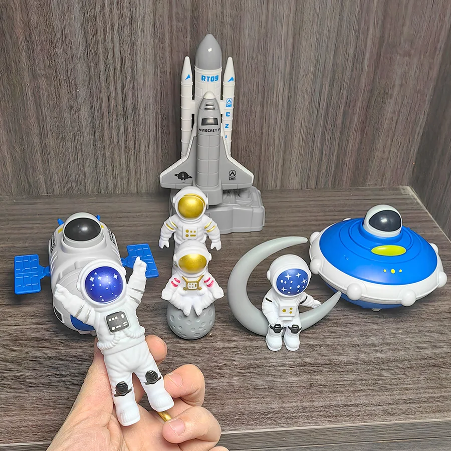 Can launch rockets and press space stations, UFO toy cars, 4 astronauts, suitable for boys' birthday gifts