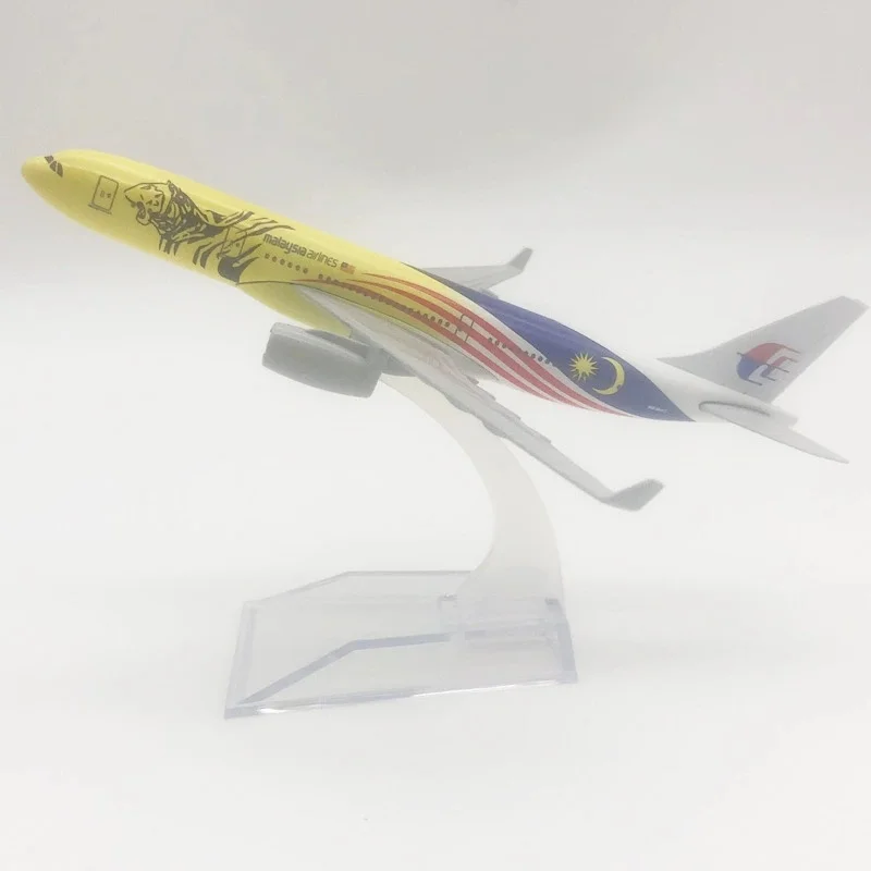 16 CENTIMETRI In Lega di Metallo Aereo A330 Malesia Tiger Airways 1/400 Bilancia Modello di Aereo Simulazione Finito Hobby Collezione Giocattolo Regalo