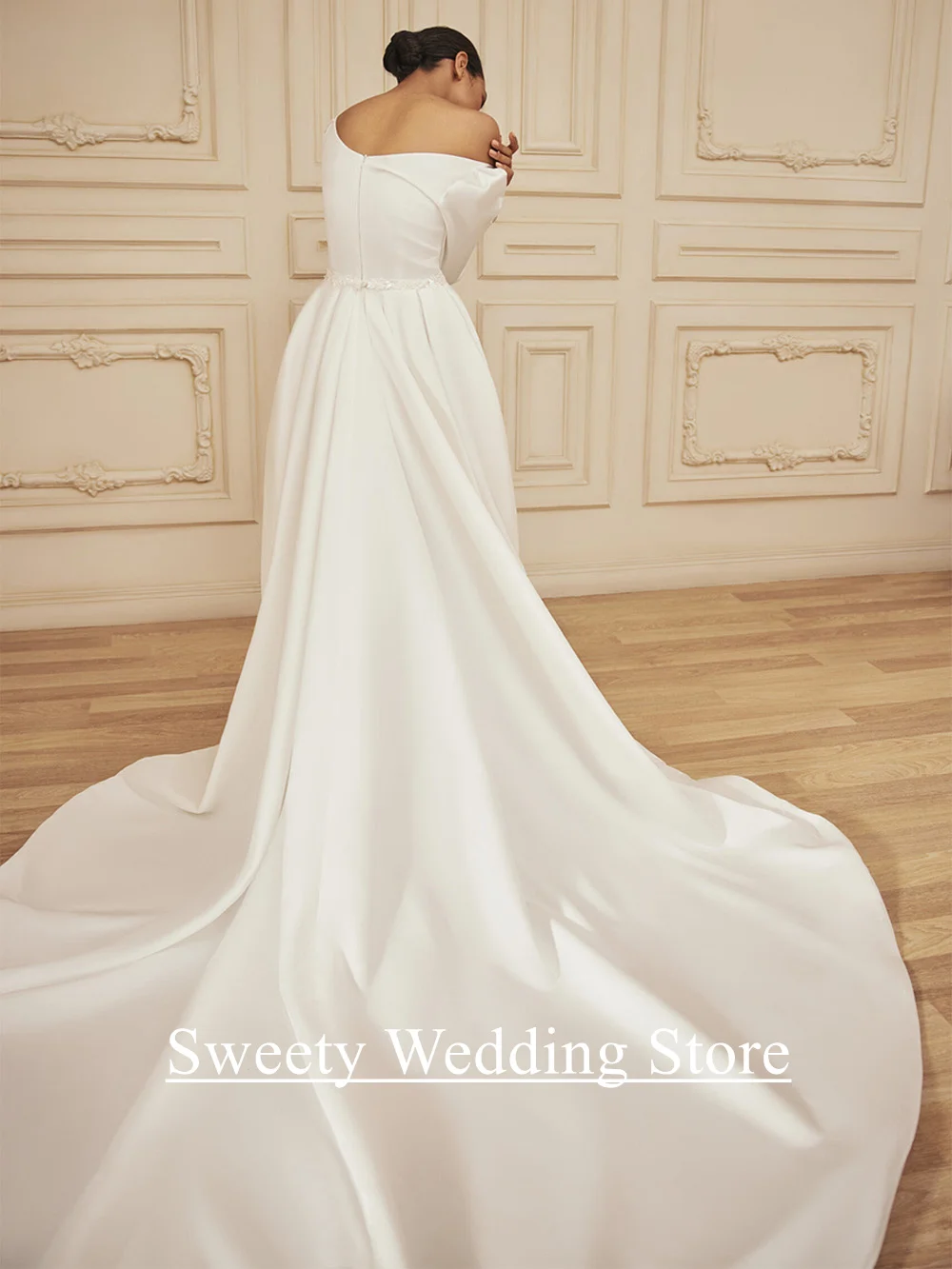 Ivory Wedding Dress Customized Elegant Square Neck Full Sleeves Beading Lace Belt Court Train Satin Bridal Gown for Woman