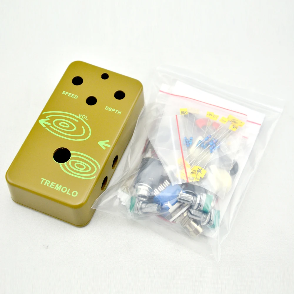 DIY Tremolo Effect Pedal kits With 1590B  Pre-drilled And 9 PIN 3PDT Foot Switch True Bypass