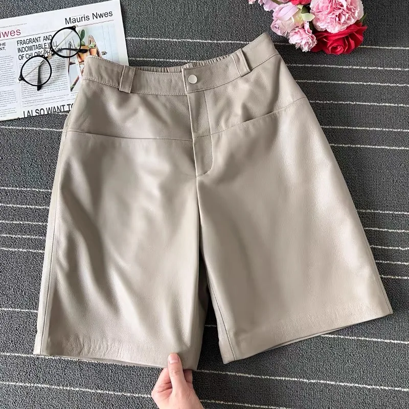 Pantalones cortos de cuero genuino para mujer, estilo europeo/americano, traje recto de cintura alta, pantalones cortos informales anchos, primavera