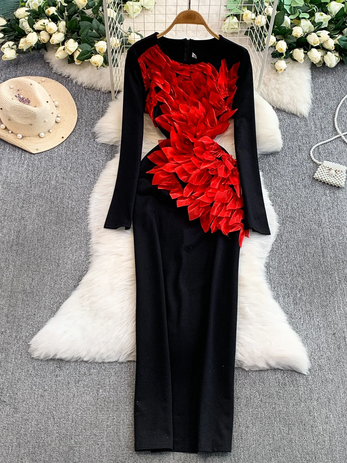 Faionable Round Ne Embellied Feather Heavy Work Slim Fit Damen Dr. Herbstsaison Body ein langes Rock-Abendkleid