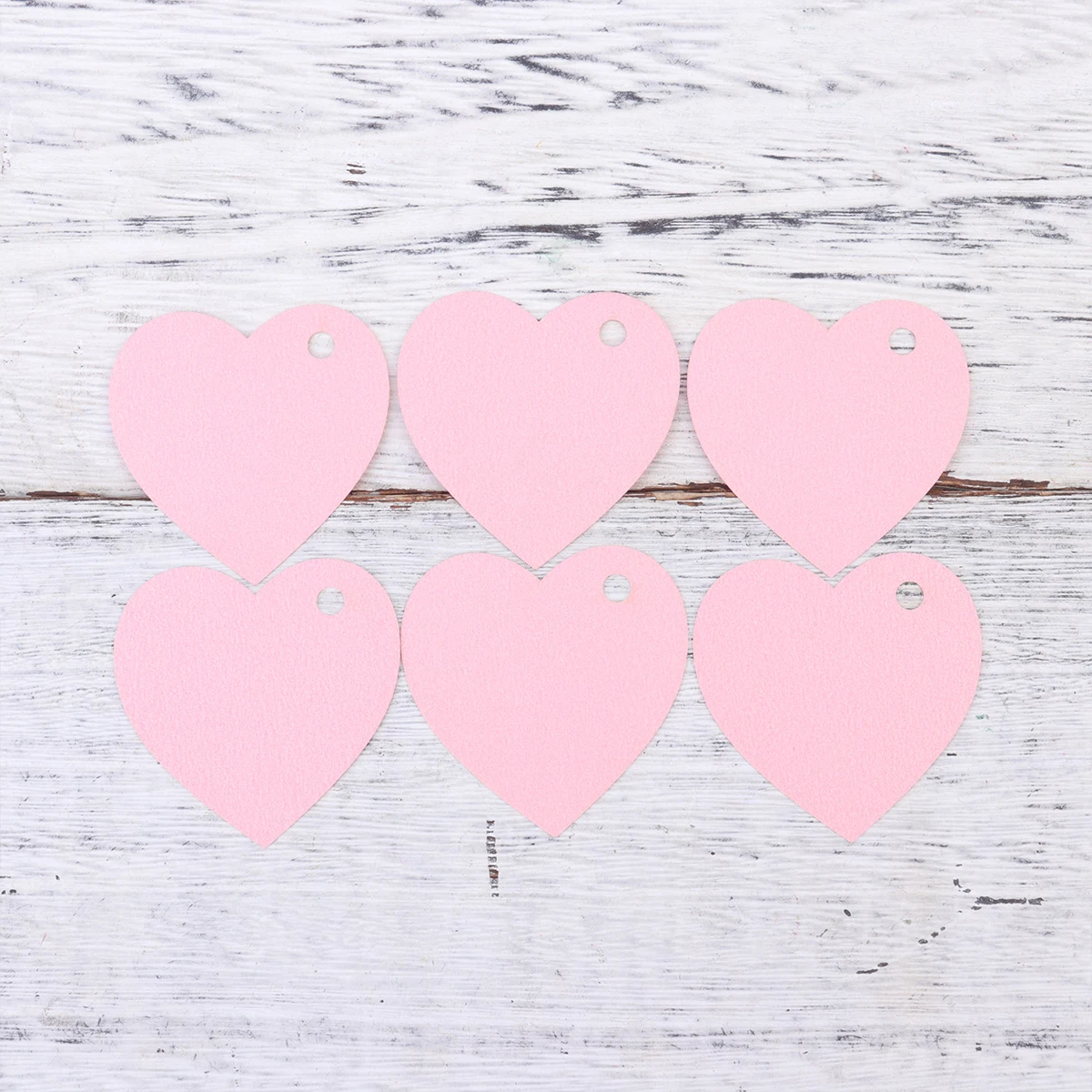 

100pcs Heart Shaped Hanging Tags Quality Paper Durable Environmental Protection Gift Decoration Wish Card Bookmark Parties