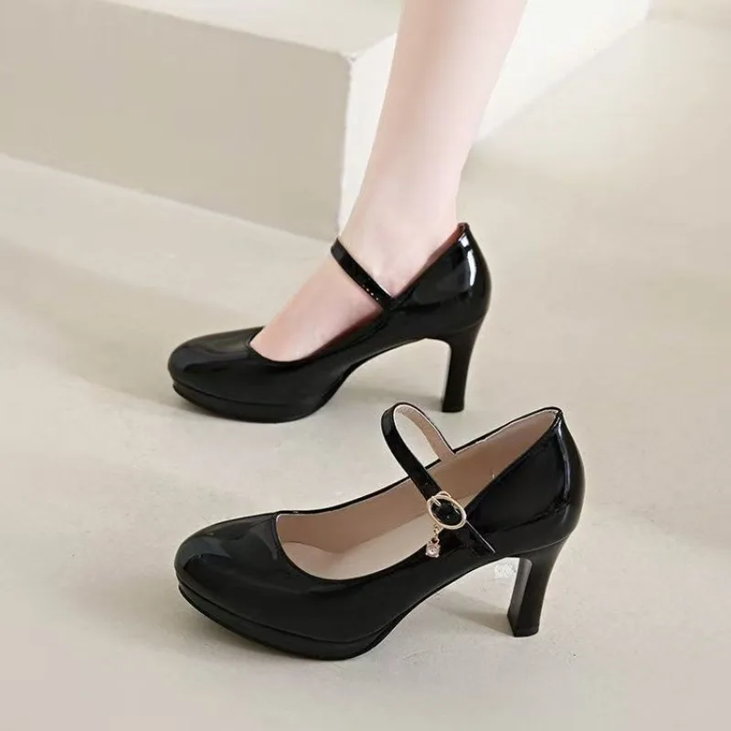 2026 Spring and Summer New French Non-Tired Feet One-Word Buckle Strap High Heels Niche Mary Jane Single Shoes
