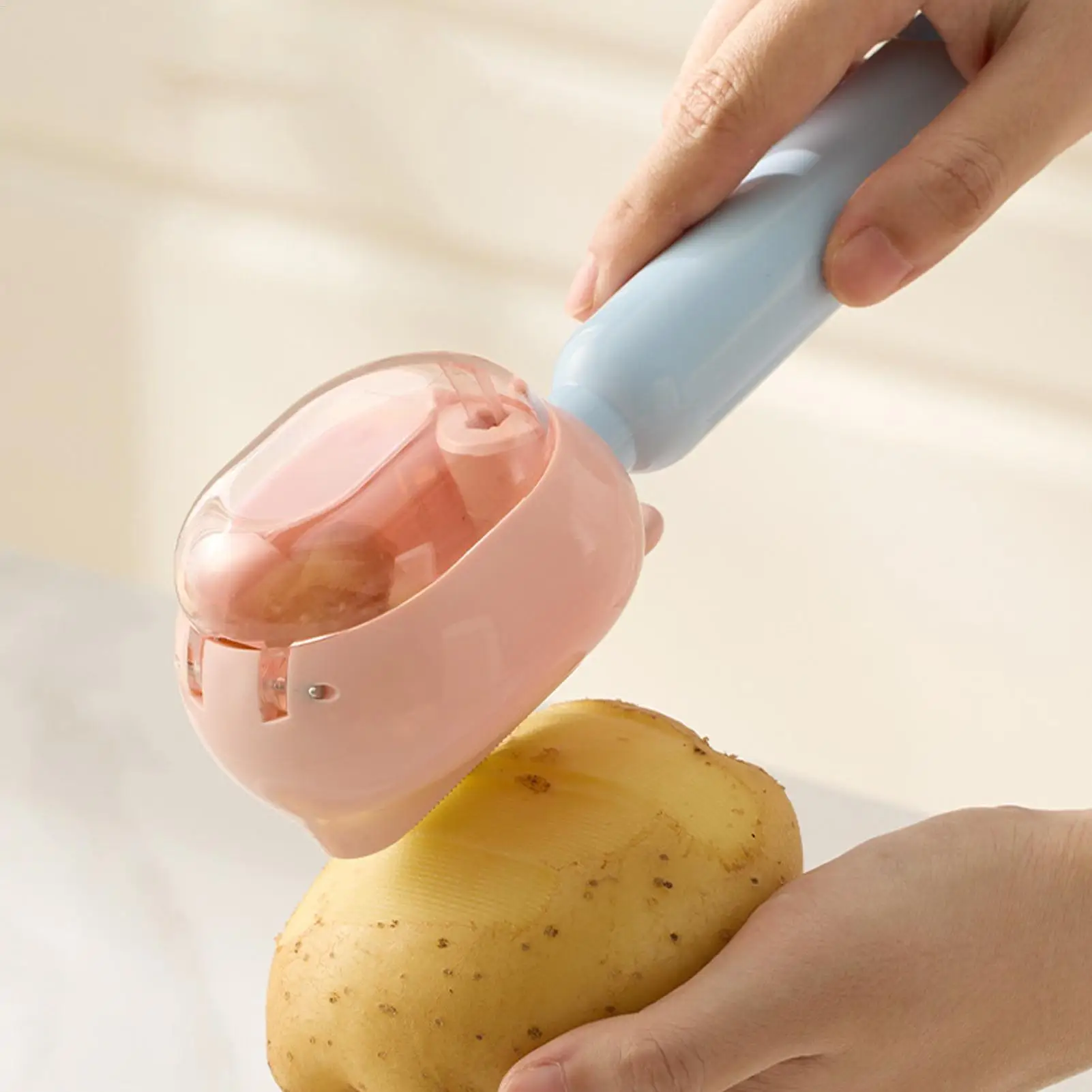 Multi-functional Fruit Vegetable Peeler with Peel Storage No Splashing Hanging Design Easy To Clean Potato Peelers Cutter