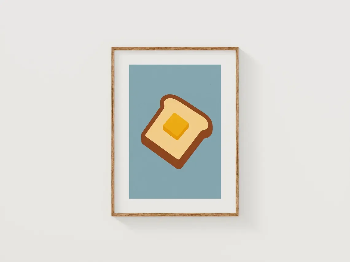 Minimalistischer Toast mit Butter – Moderner Kunstdruck im flachen Design, staubblaue Wanddekoration für die Küche, zeitgenössisches Poster für die Frühstücksecke