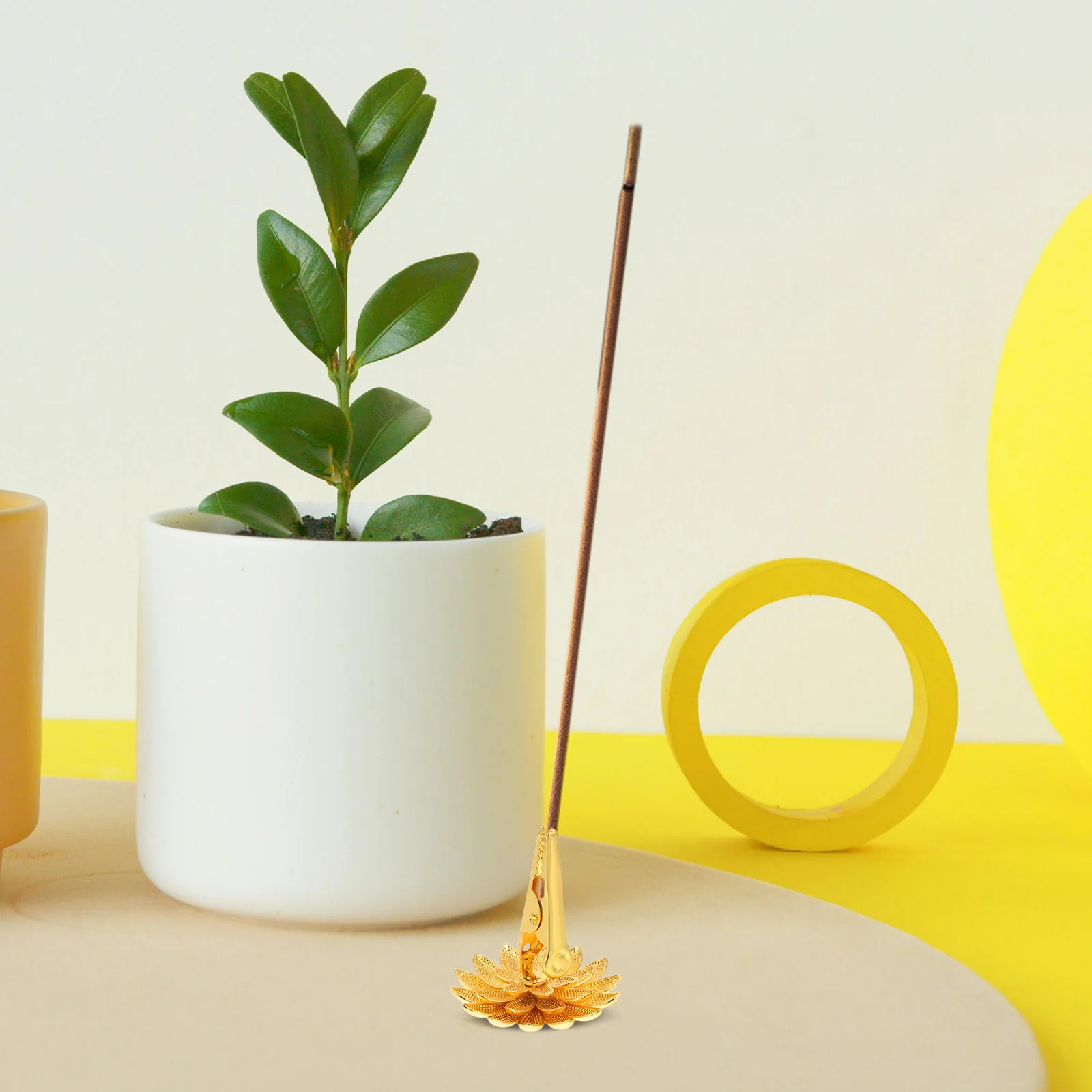 

5Pcs Vintage Lotus Incense Holders Artistic Spiral Coil Clips for Meditation Home Decor Buddha Ash Tray Photo Stand