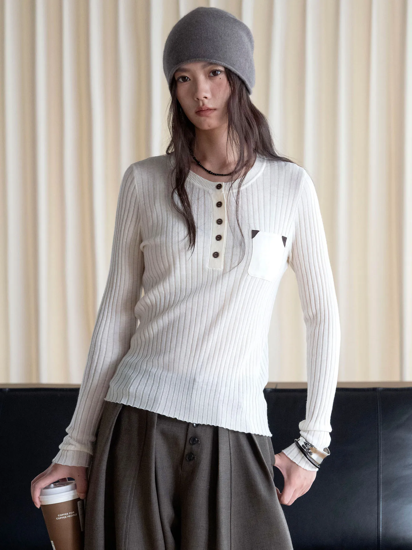 Autumn and winter new Korean round neck slim fit knitted base with textured pit stripe, skin friendly top for women