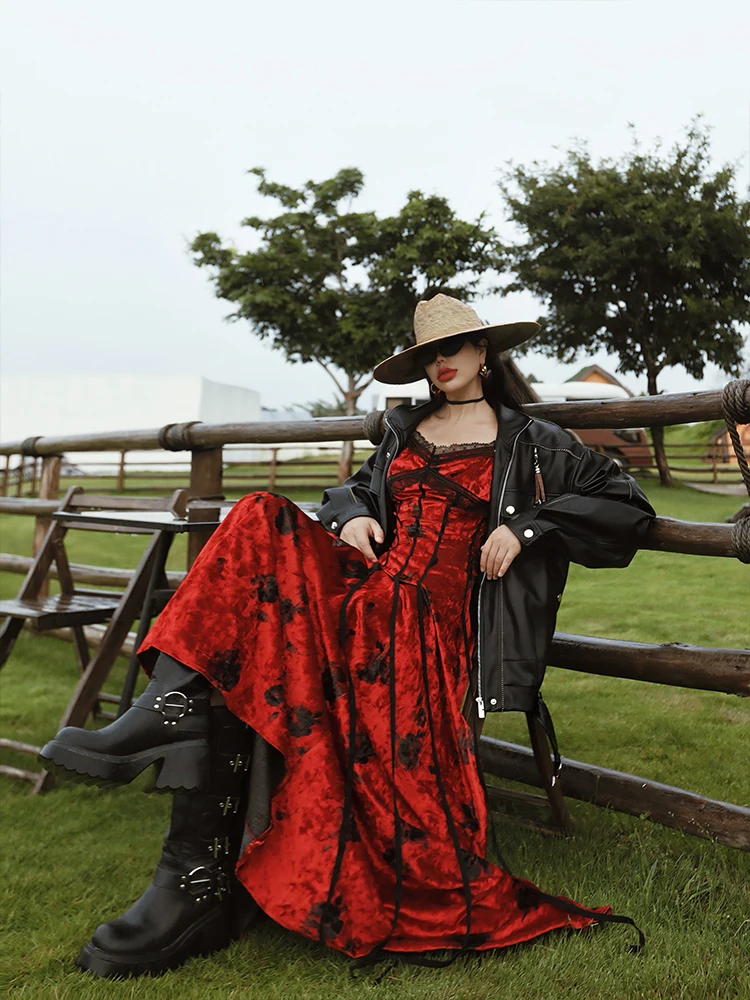 TIYIHAILEY Dresses Sleeveless Women Autumn Winter Printed Velvet New Fashion 2025 Strap Dresses Ladies Maxi Red Big Hem Lace