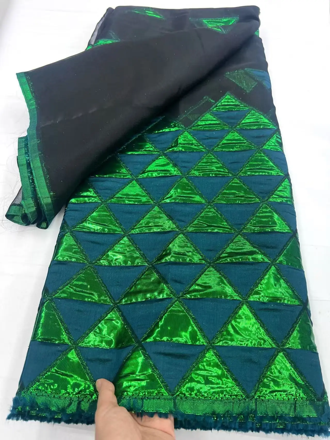 Tessuto di pizzo jacquard francese 2025 Tessuto di pizzo broccato africano di alta qualità Pizzo nigeriano per abiti da sposa da donna di lusso