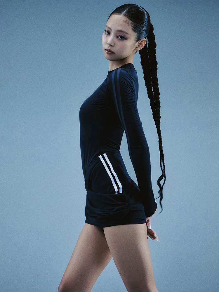 Weird Puss gestreiftes Dekorationskleid für Damen, O-Ausschnitt, Kreuzfalten, lange Ärmel, eng anliegend, hohe Elastizität, sportlicher Stil, Herbst, Mini-Bodycon – Detail 17