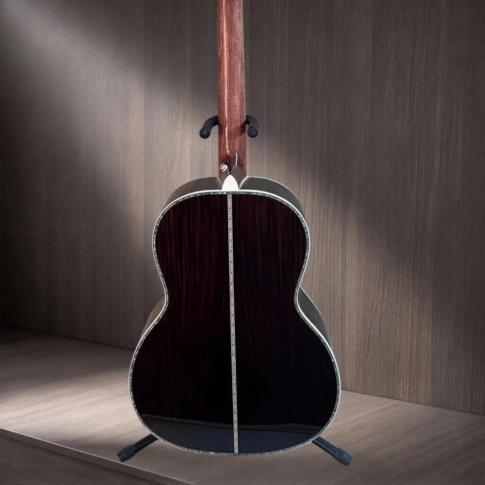 Best-Selling Natural Wood Model 00045 6-String Folk Guitar with Red Pine Top and Rosewood Back and Sides Exquisite Mother-of-Pearl Binding and A Smooth Warm Tone—A High-End Acoustic Guitar for Performance