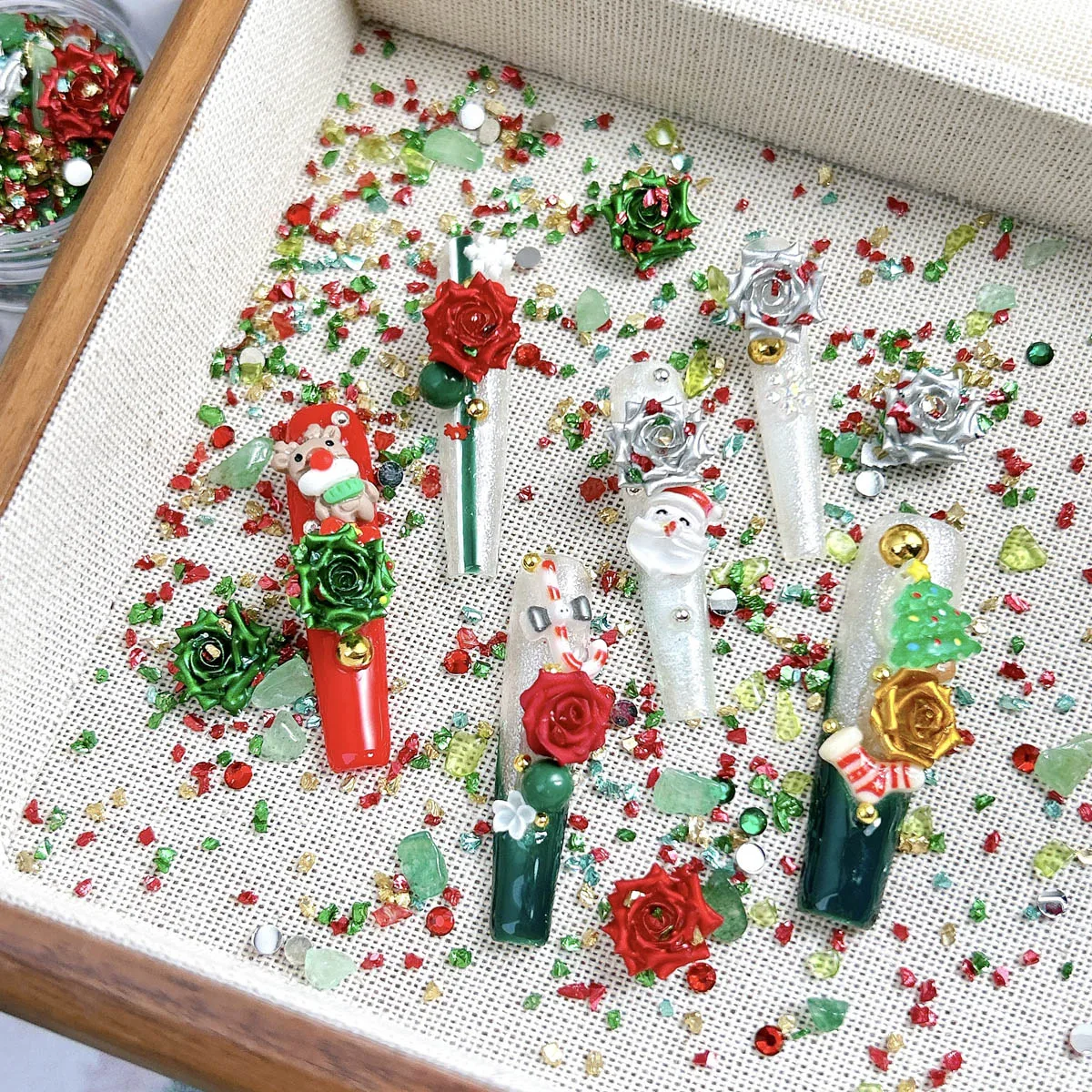 1 صندوق جديد عيد الميلاد سلسلة حجر الراين مسمار الفن زينة الإبداعية مقلد الأحمر الأزرق روز الراتنج مختلط مسمار السحر DIY بها بنفسك #6