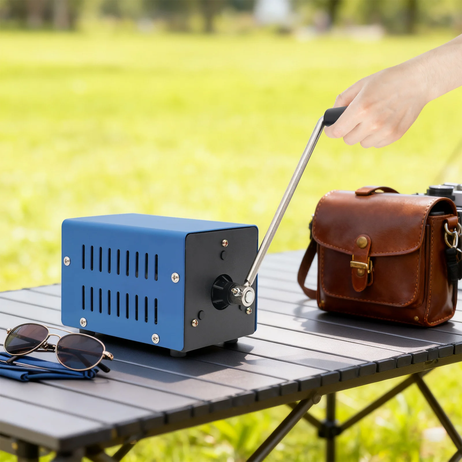 Hand Crank Generator Generator Motor 20W Portable Manual Power Supply Waterproof Shockproof Emergency Charger for Outdoor Camping Mobile Devices