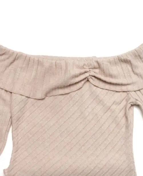 Top Donna 2025 Primavera Autunno Nuovo Colore solido con spalle scoperte Manica lunga Casual Orlo irregolare Slim Fit T-shirt quotidiana lavorata a maglia