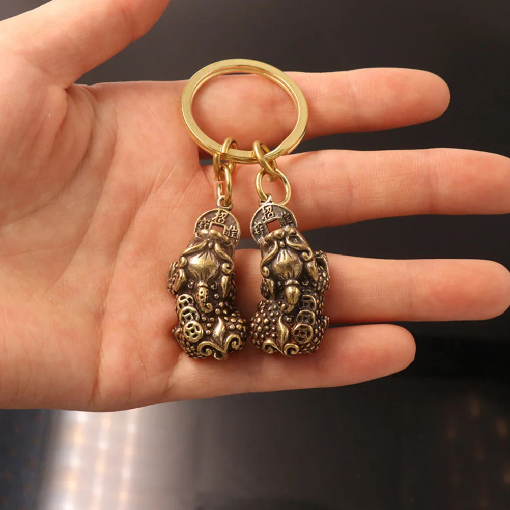

2 Pcs Pixiu Keychain Pendant Lanyard Ring Letter Cute Pendants Brass Charms Figurine Man