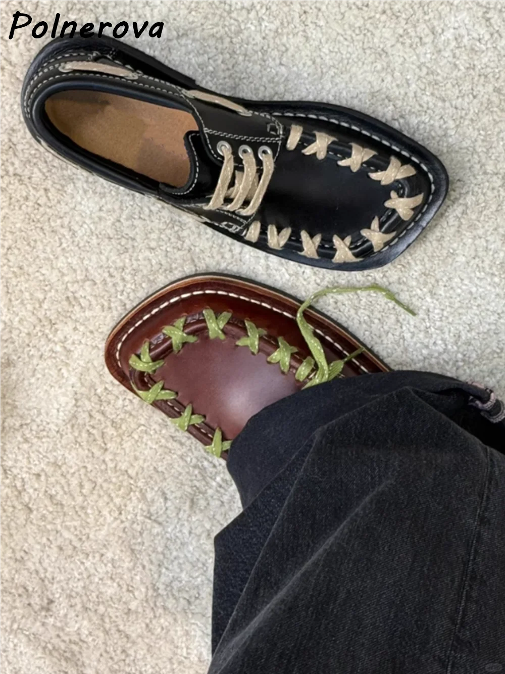 خليط عبر تعادل مضخات الخياطة الدانتيل يصل ساحة تو شقة مع أحذية سوداء بنية المرأة جلدية موضة أحذية الربيع 2025