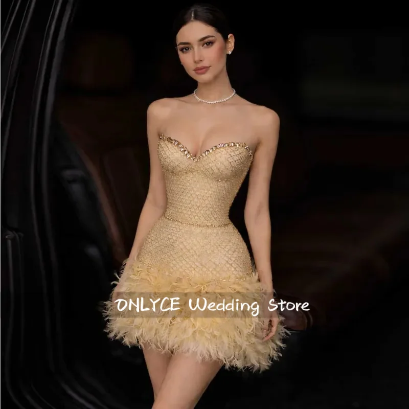 Luxury Gold Crystal Beaded Short Prom Dress with Feathers Hem Strapless Bodycon Cocktail Party Gown Mini Birthday Dresses Custom