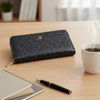 CH Women's Solid Colour Long Wallet Niche Design Fashion Simple Large Capacity Bag Luxury Temperament Vintage Classic Wallet - Image 3