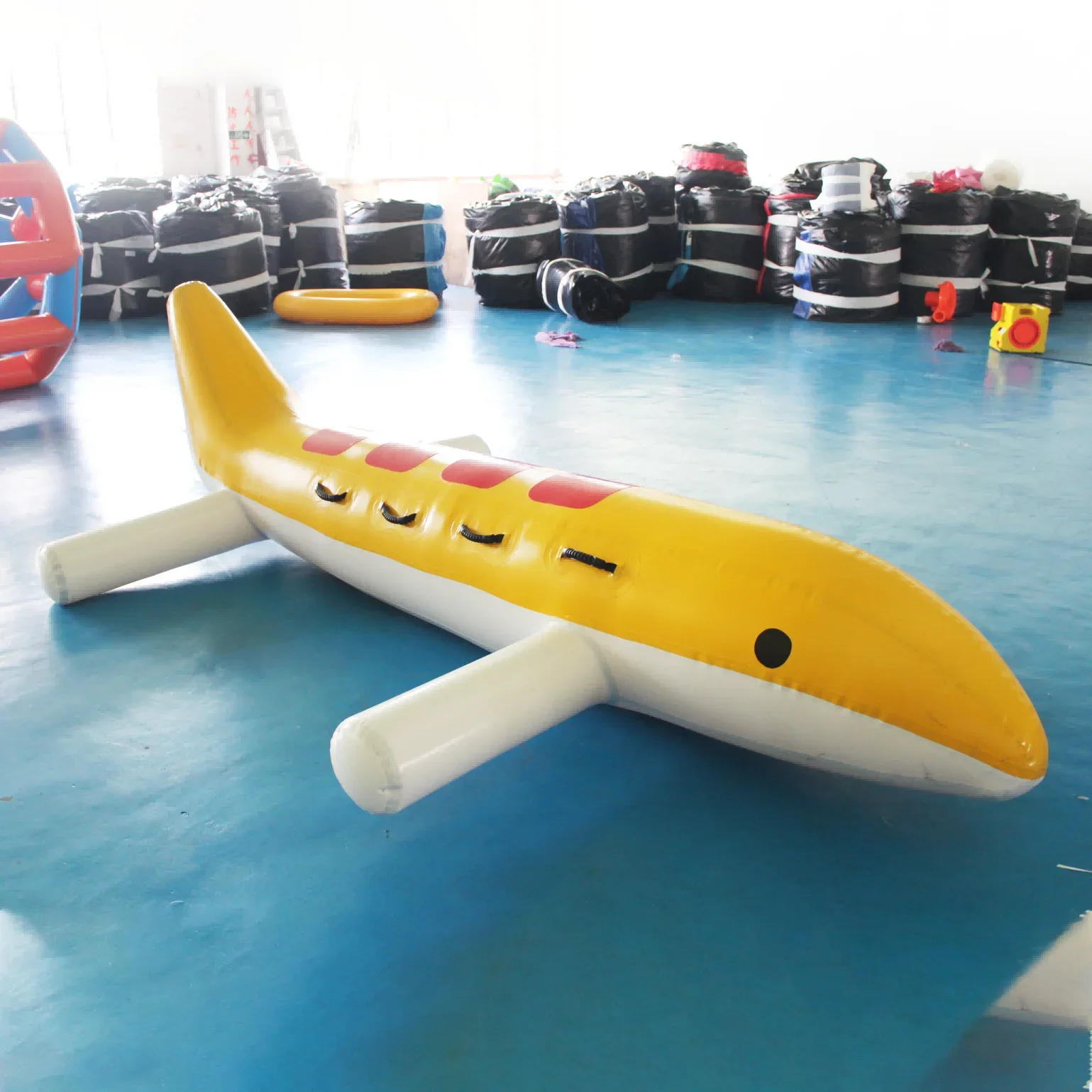 

Inflatable Banana Boat For Water Games Lake & Sea Play Fly Fishing Equipment Inflatable Water Game